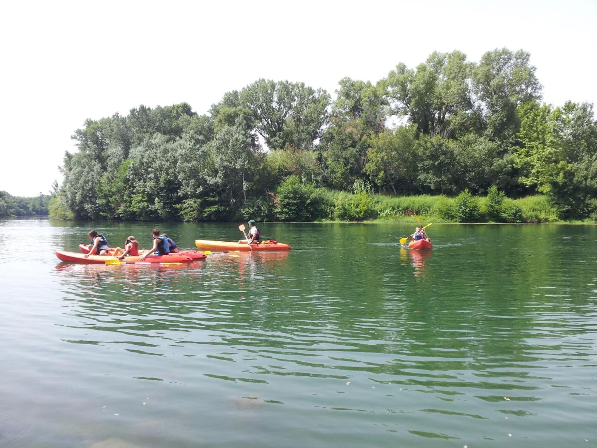 Camping Bellerive Montfrin Dış mekan fotoğraf