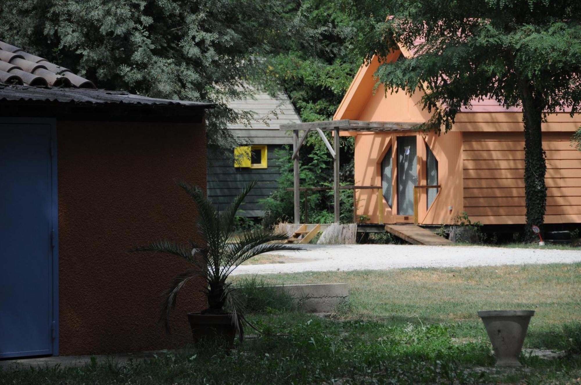 Camping Bellerive Montfrin Dış mekan fotoğraf