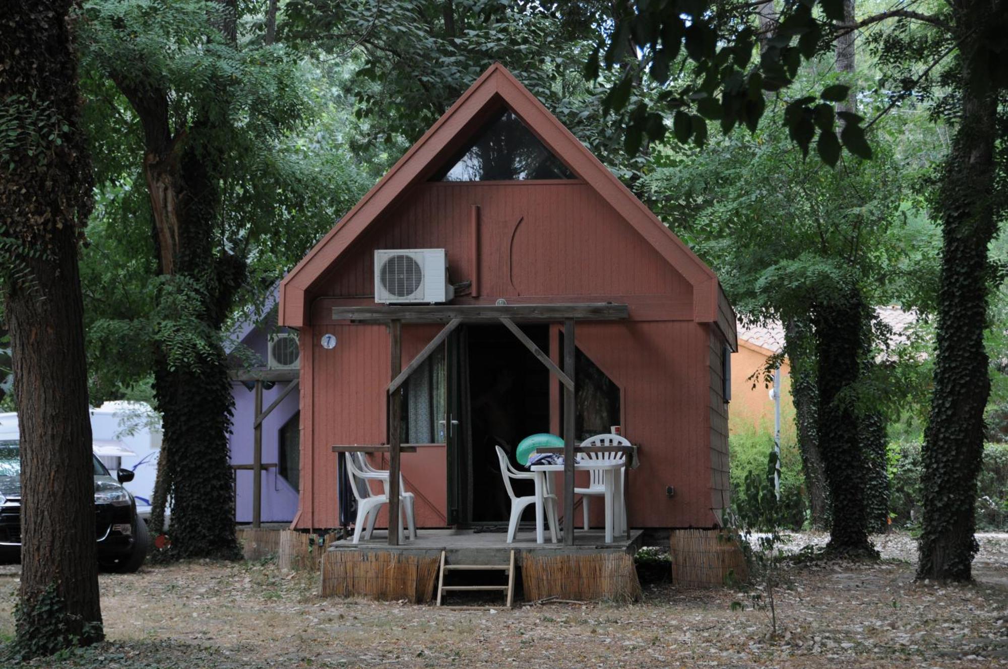 Camping Bellerive Montfrin Dış mekan fotoğraf