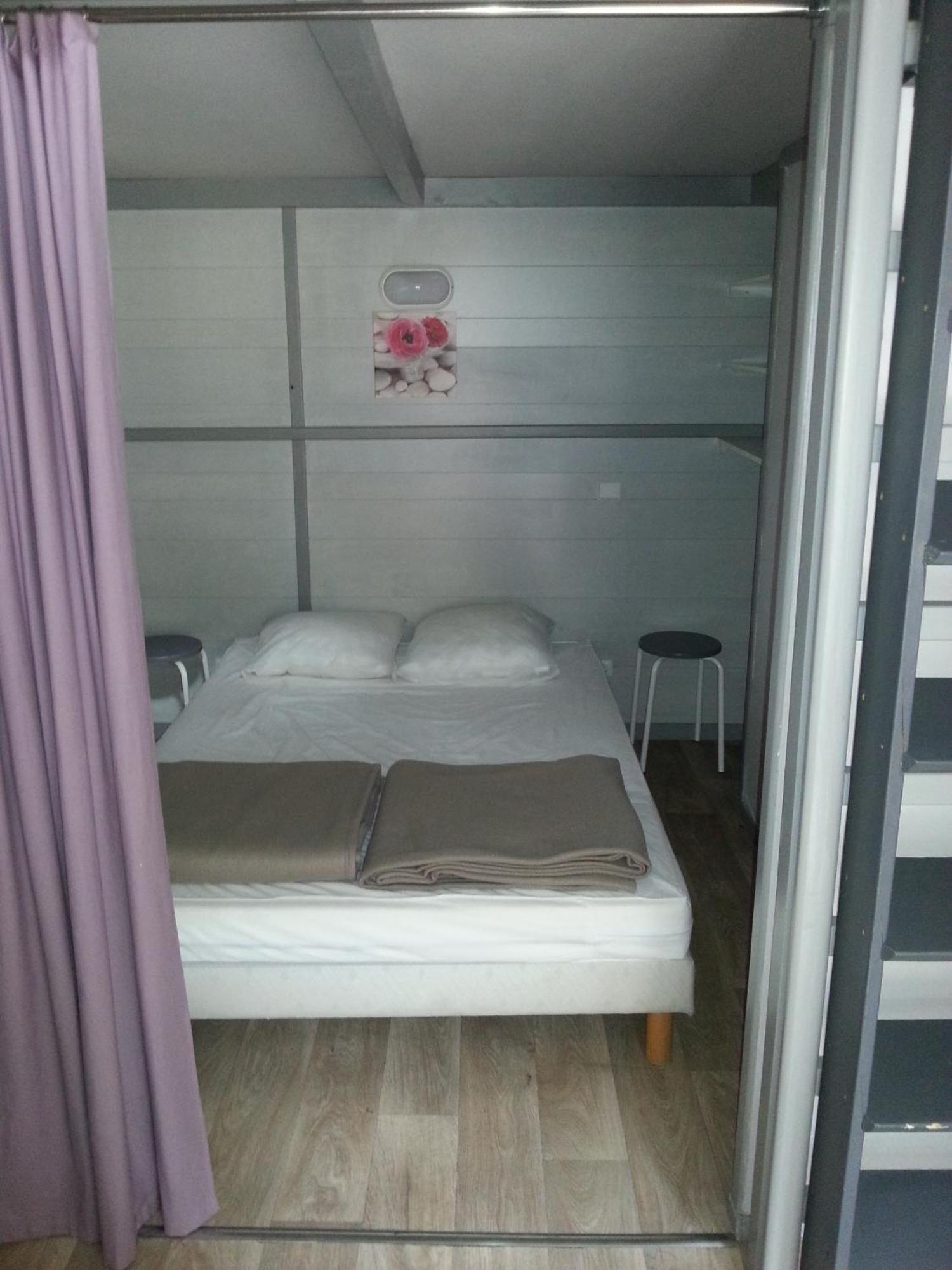 Camping Bellerive Montfrin Oda fotoğraf