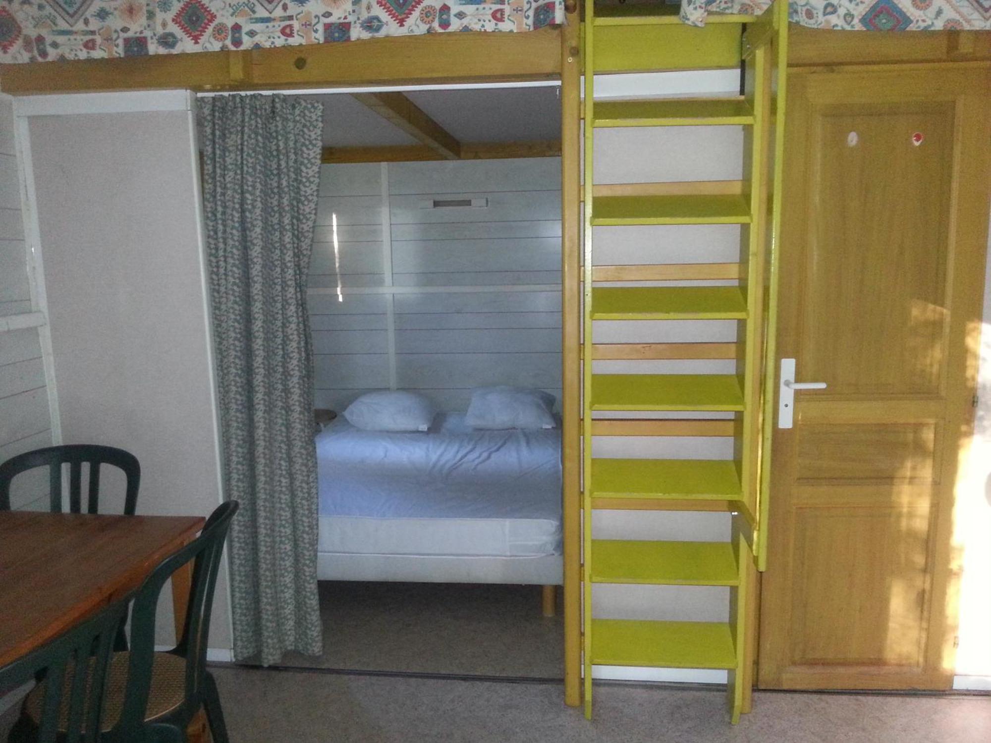 Camping Bellerive Montfrin Oda fotoğraf